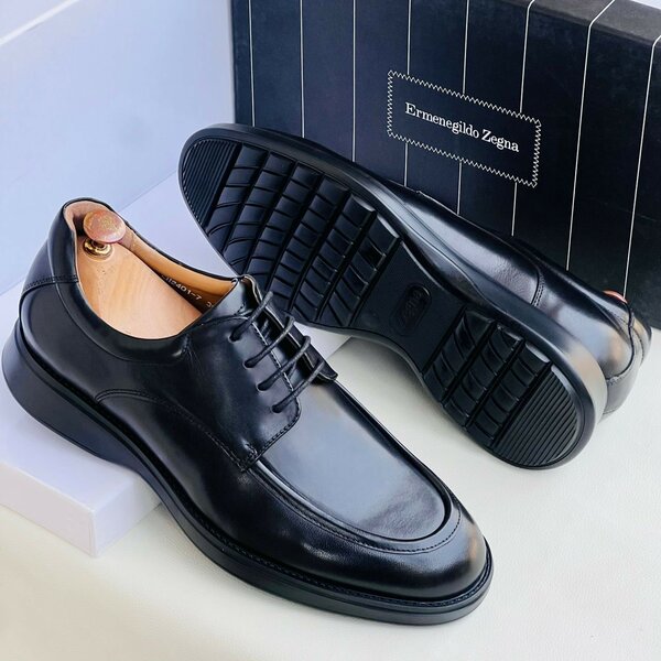 Mens Lace shoe