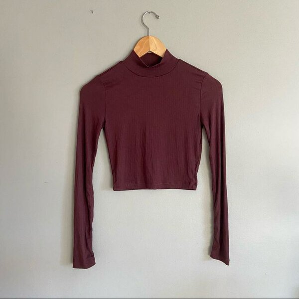 Pull-over col roulé chic