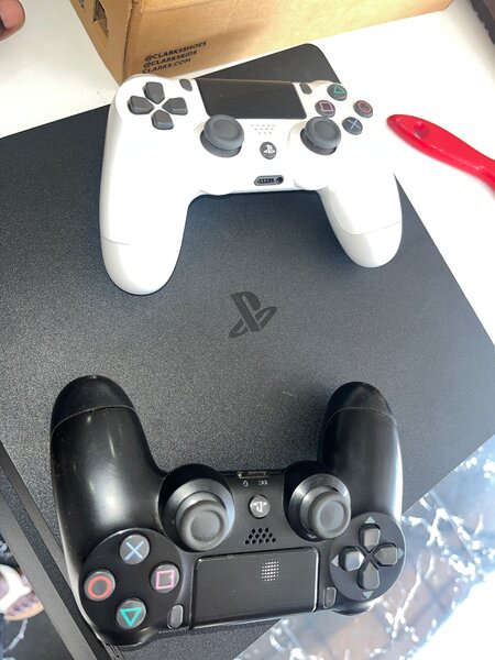 Ps4 slim
