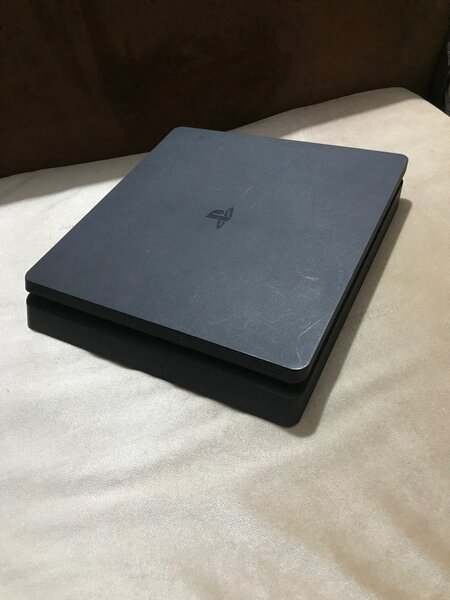 Ps4 slim