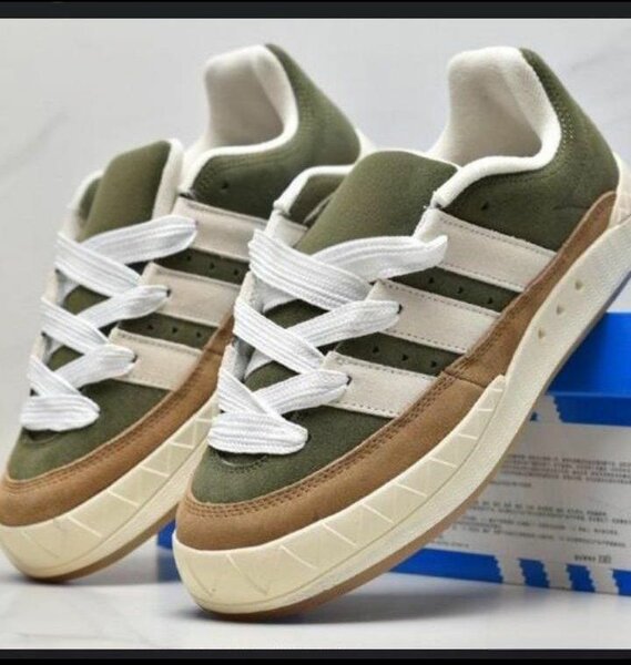 Adidas authentique