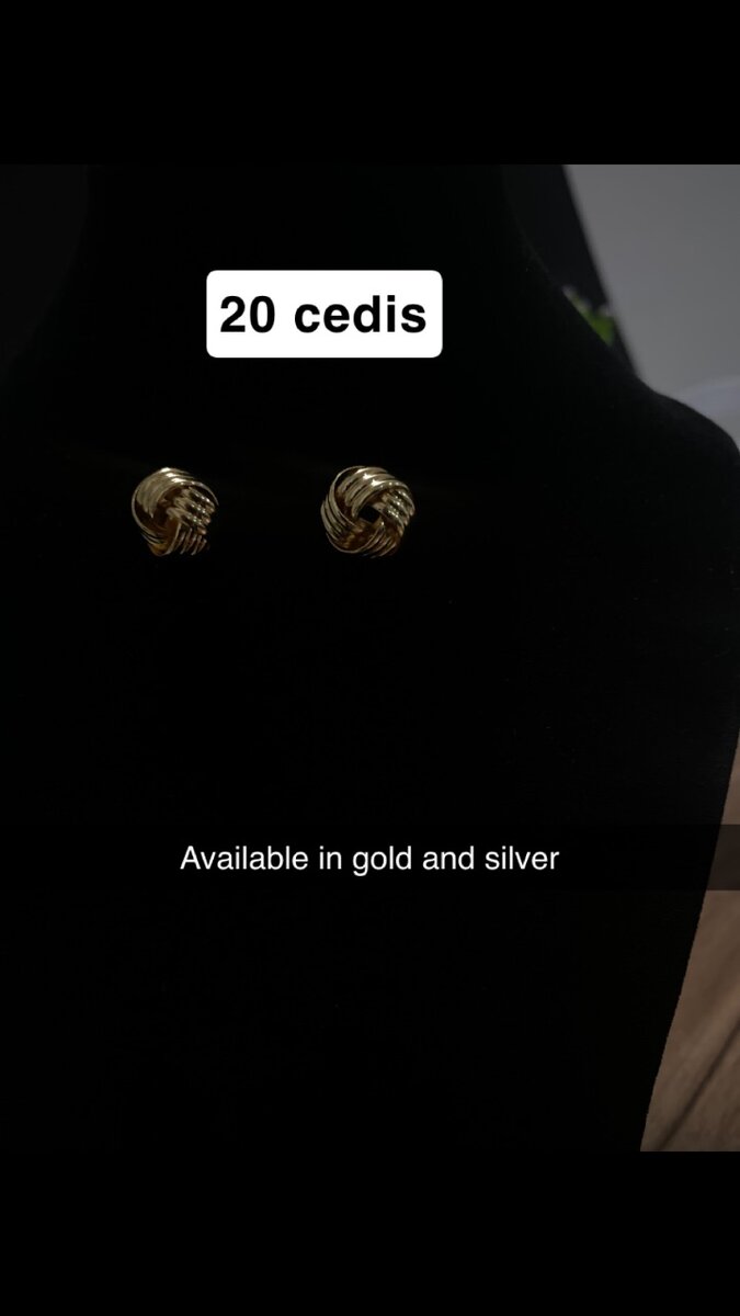 Cute earring