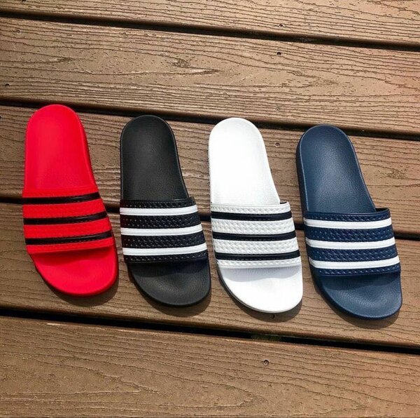 Claquette originale disponible