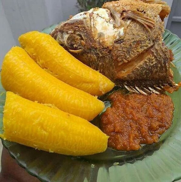 Banane bouille avec poisson