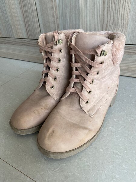 Winter boots.