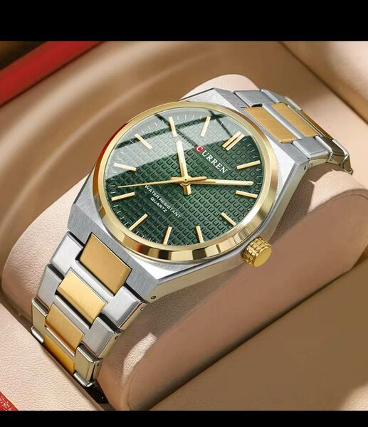 Curren m