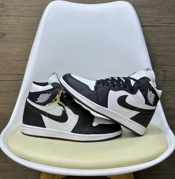 Nike Air Jordan 1