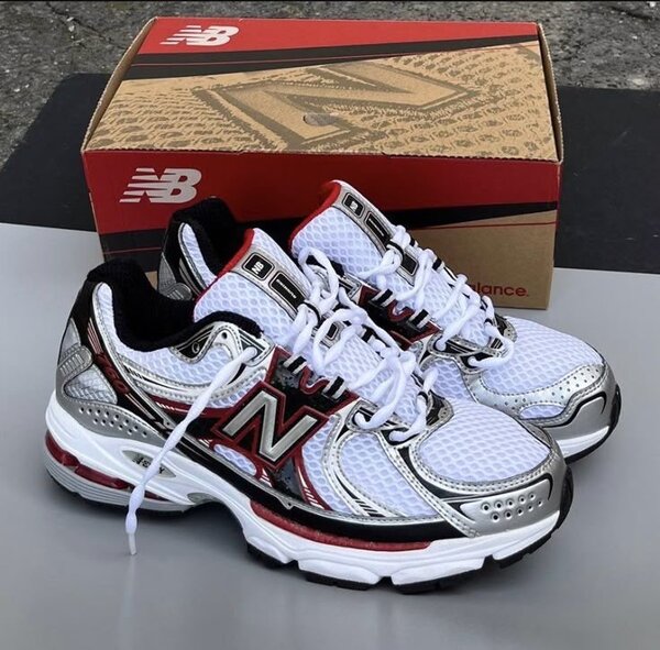 New Balance 740