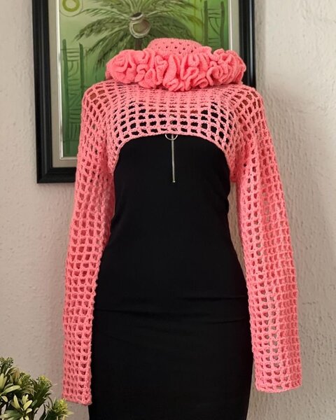Shrug/ruffle hat