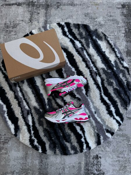 ASICS