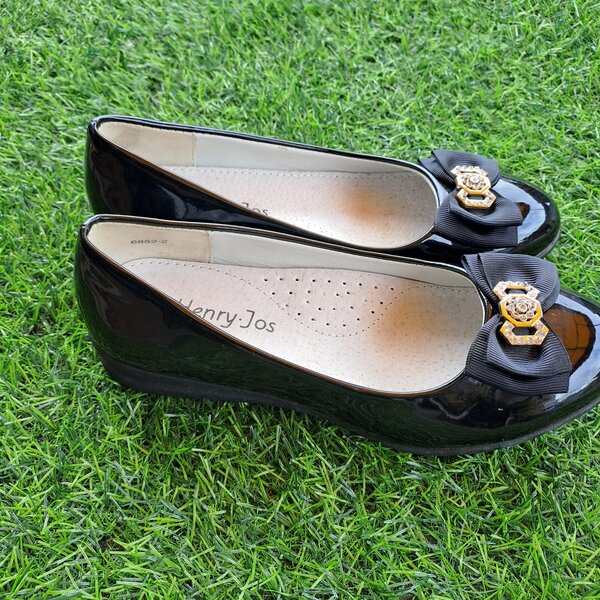 Kids shoes