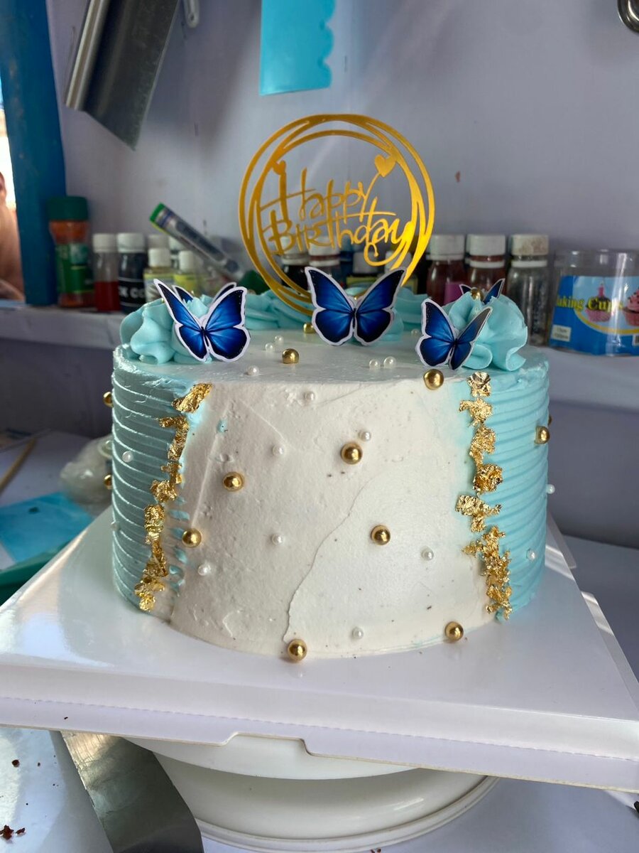 Blue cake