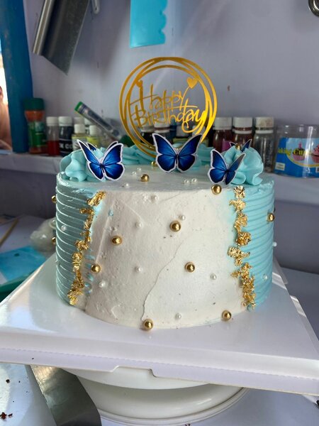 Blue cake
