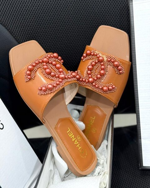 Ladies slides