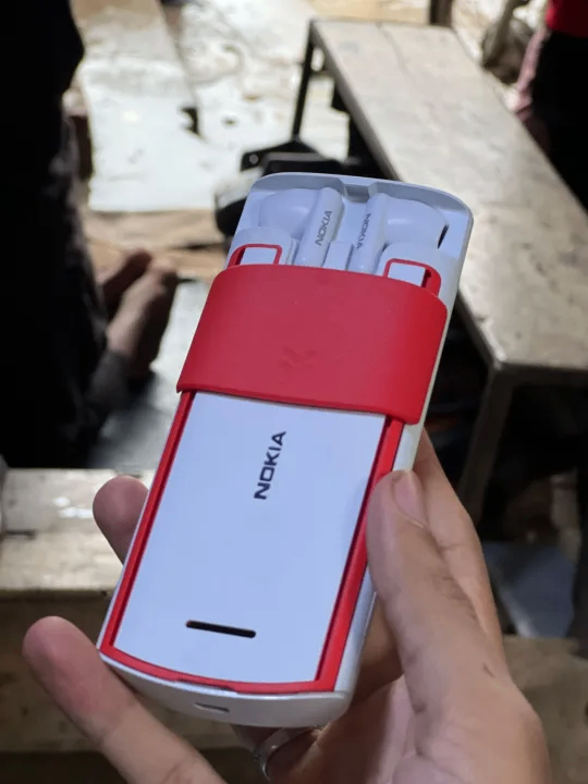 New Nokia 5710 XpressAudio White