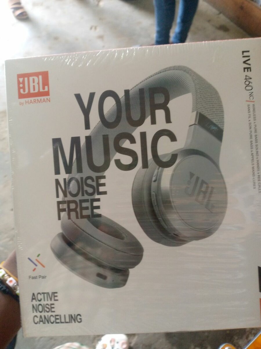 JBL Live 460