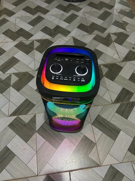 Akai Speaker