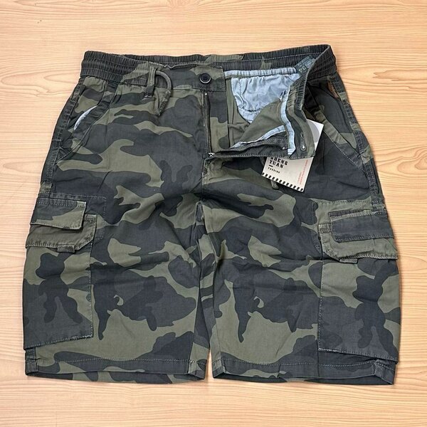 Solid cargo shorts