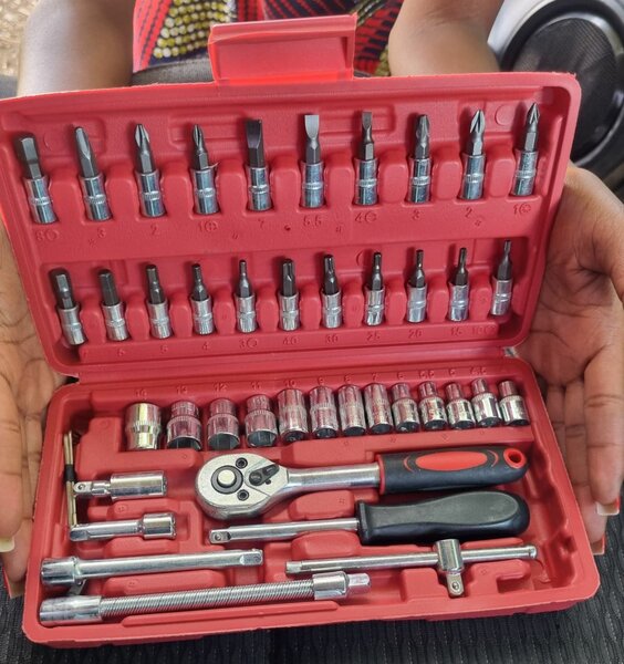 Tools box 46 pieces