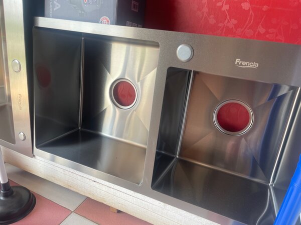 Kitchen sink