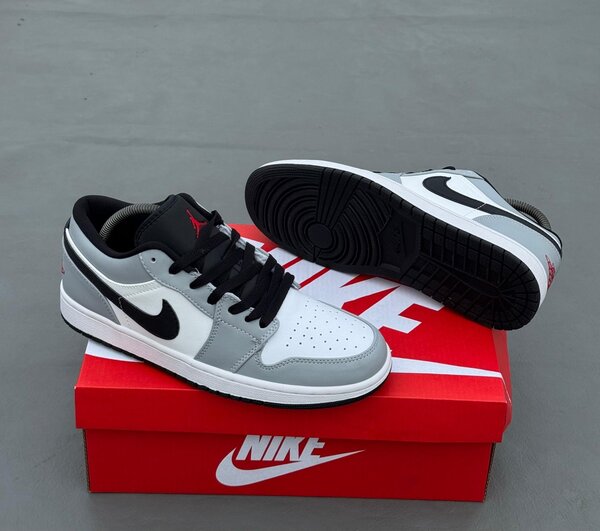 Nike Air Jordan Low Gris
