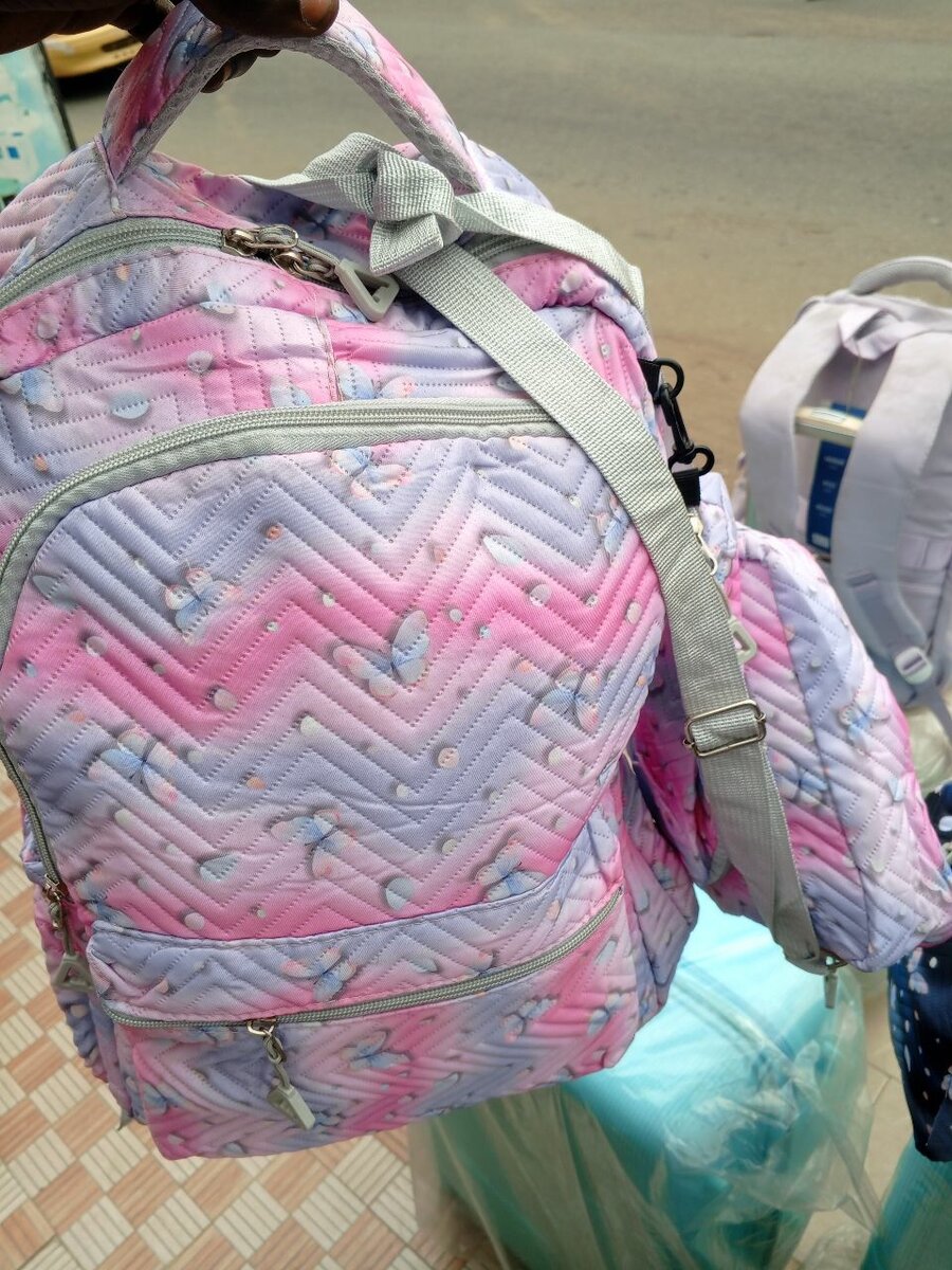 Sac à dos motif papillon