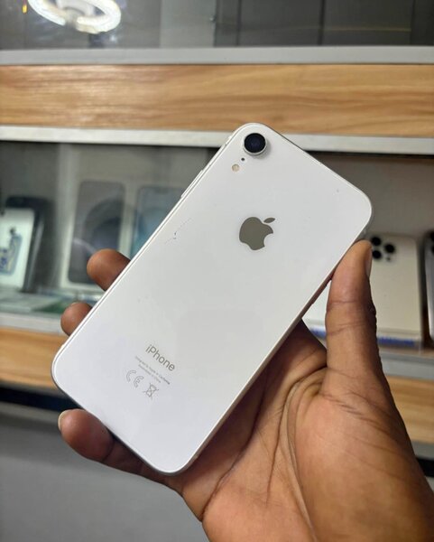 Apple iPhone XR  blanc