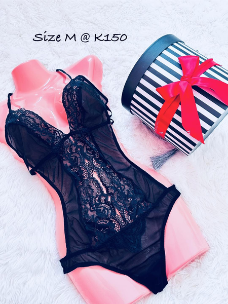 Lingerie noir