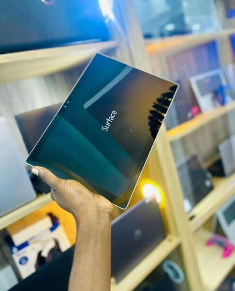 Tablette Surface Pro avec clavier