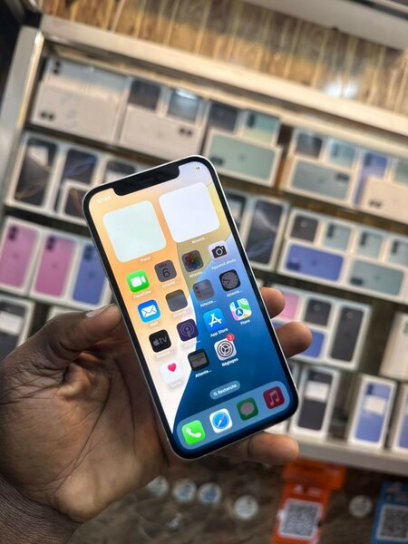 iPhone 12