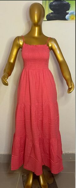 Robe pour femme belle, élégante et de haute qualité