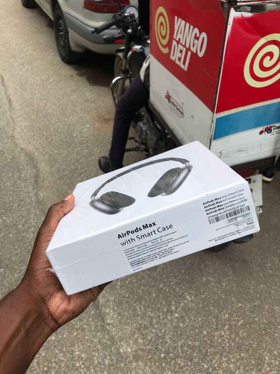 Apple AirPods max