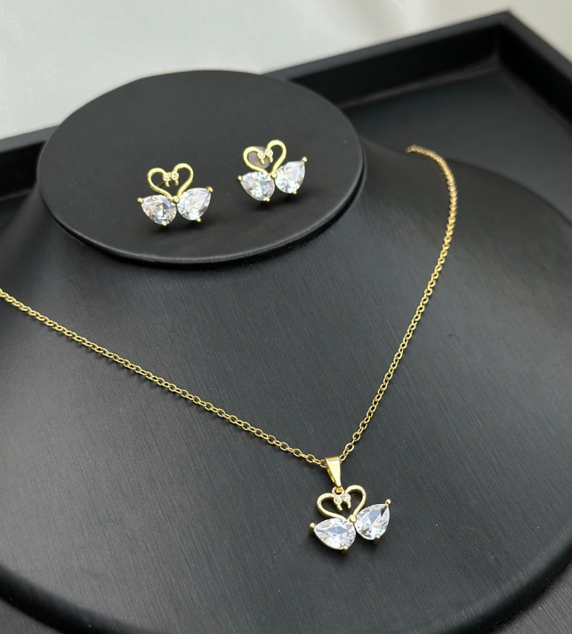 Necklace + earrings