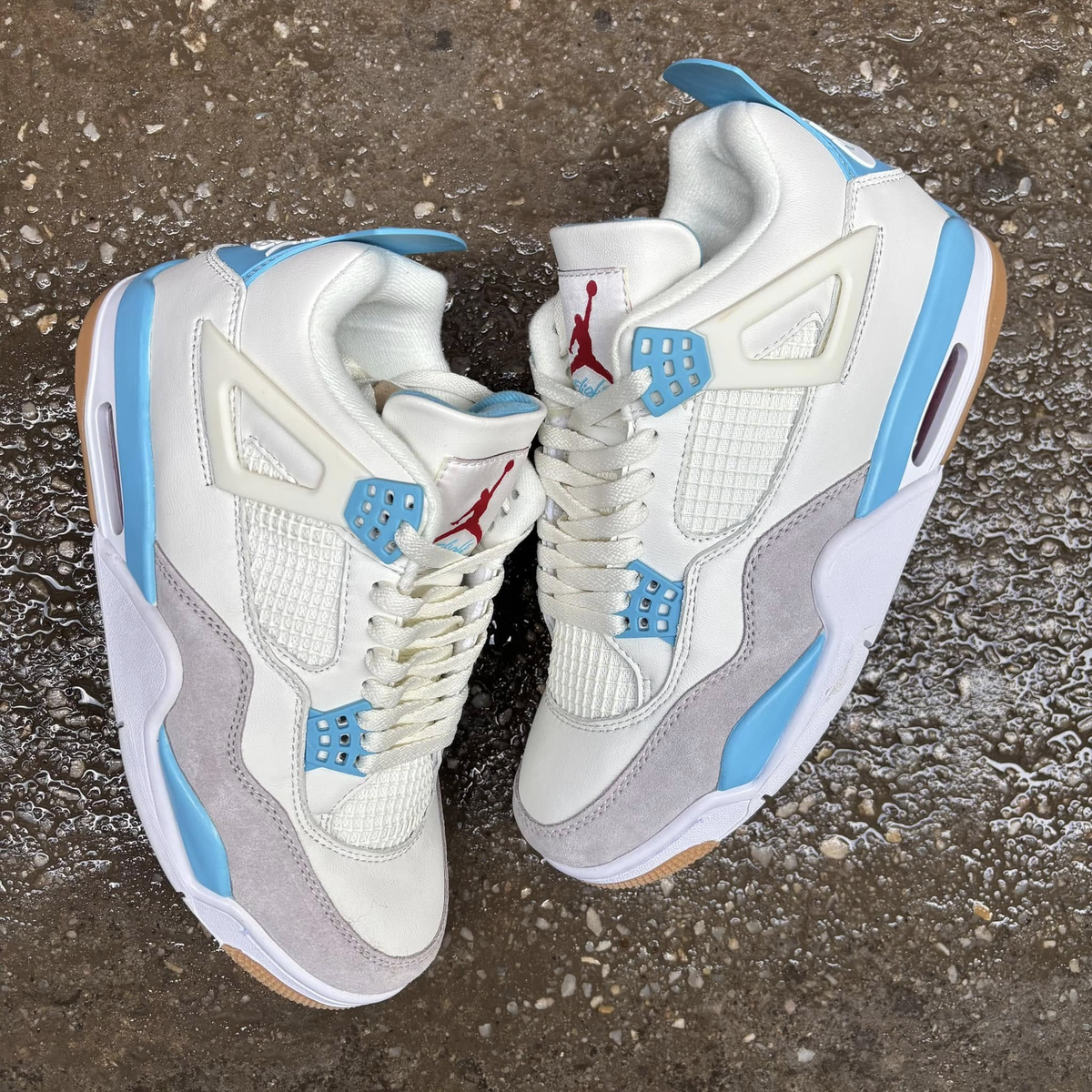 Jordan 4 