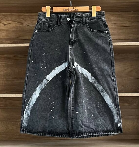 Quarter shorts