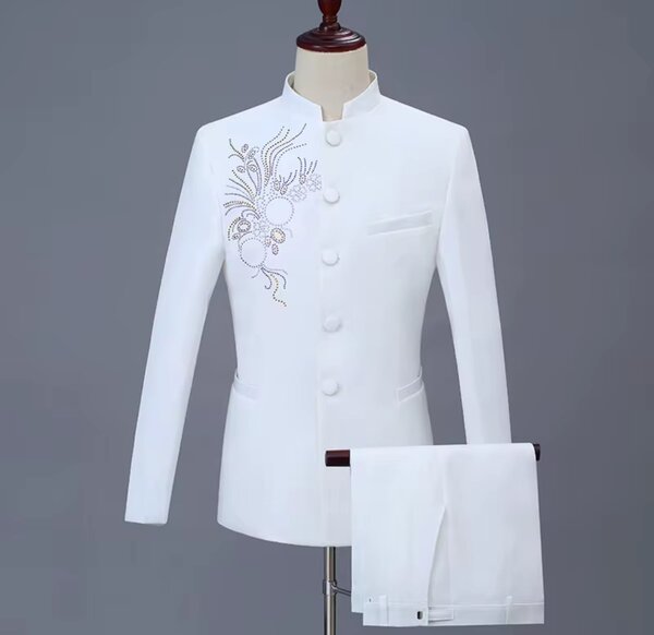 Costume de mariage élégant homme