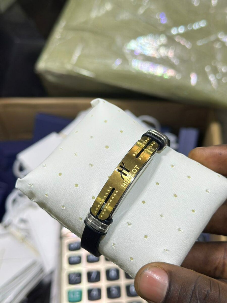 Bracelet