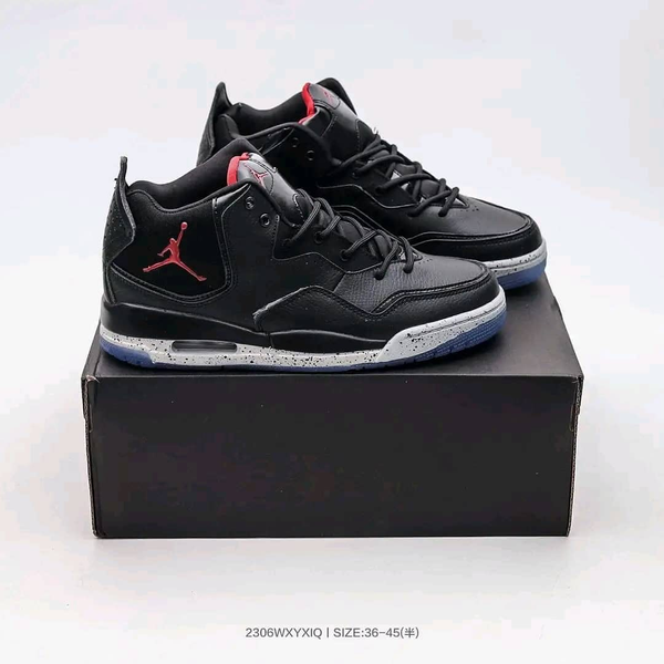 JORDAN COURTSIDE 23