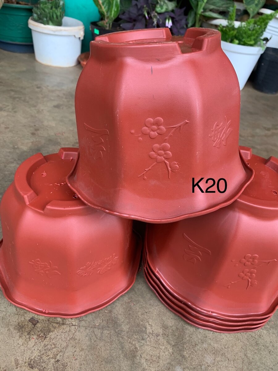 Flower pots