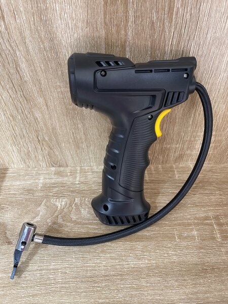 Tire inflator