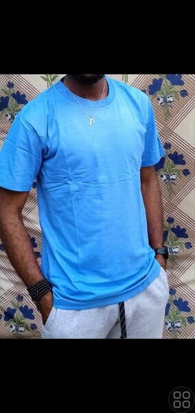 TEE-SHIRT