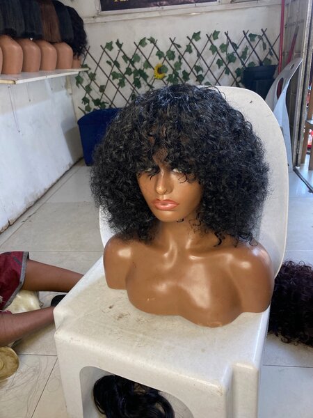 Curly wig