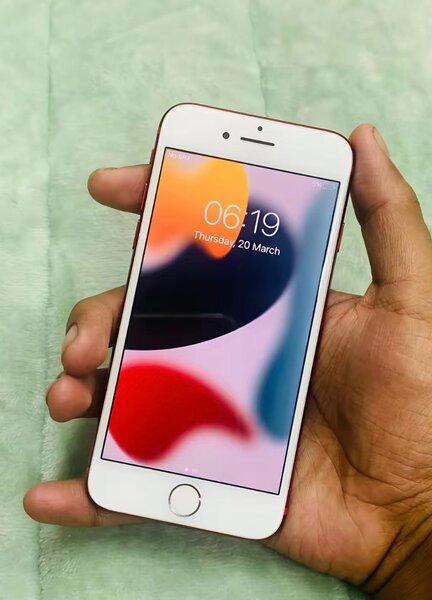 iPhone Rouge 64Go