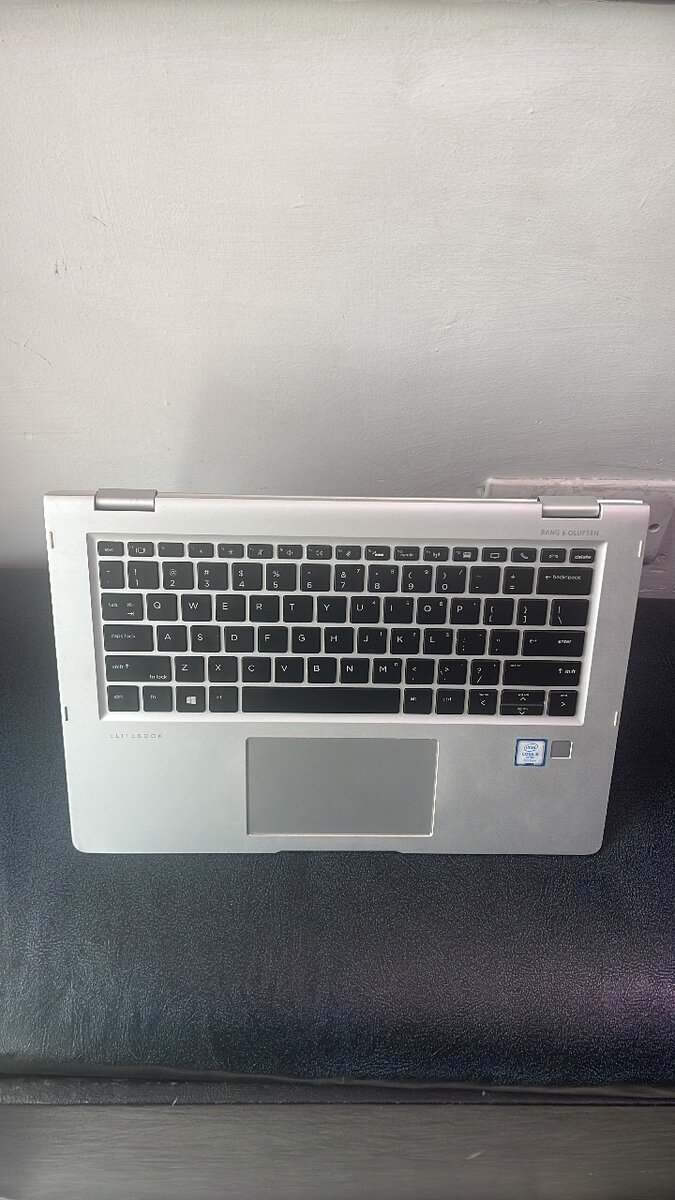 ELITE BOOK 1030 G3