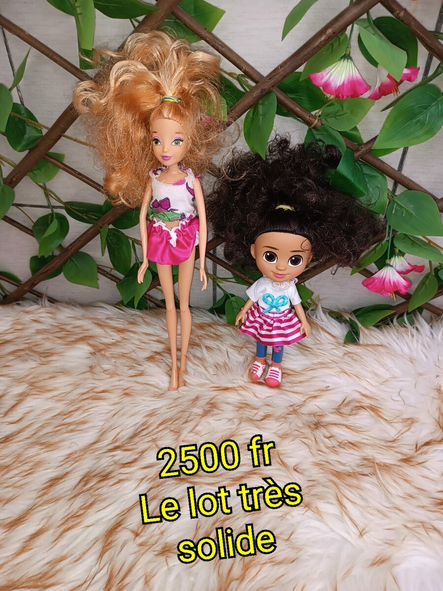 Belle poupée pour les filles