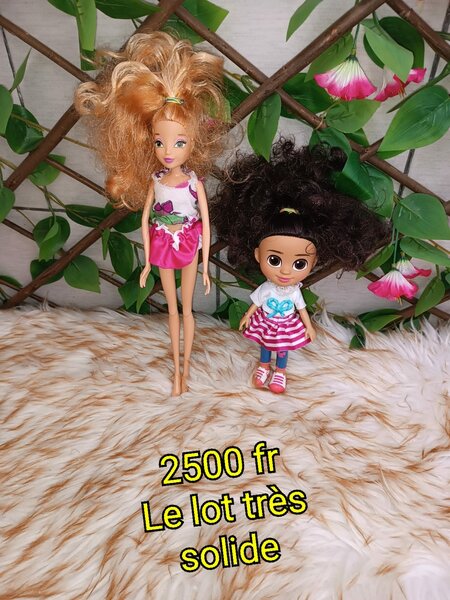 Belle poupée pour les filles