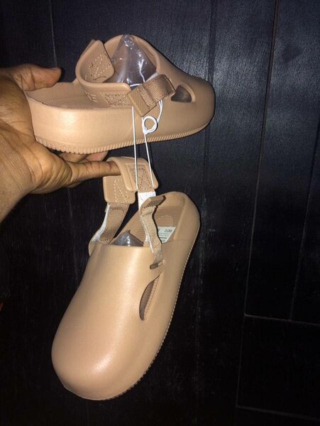 Nike calm mule