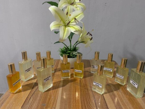 Essence de parfum spray Homme et Dame