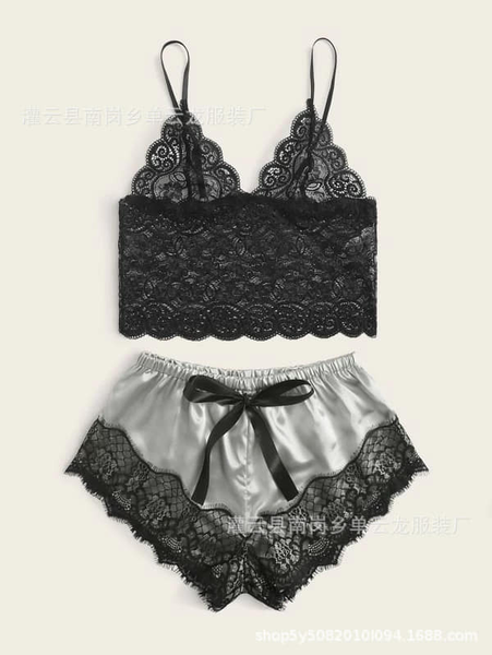 Set of underwear