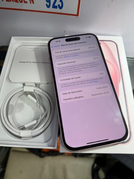 iPhone 15 simple 128 giga